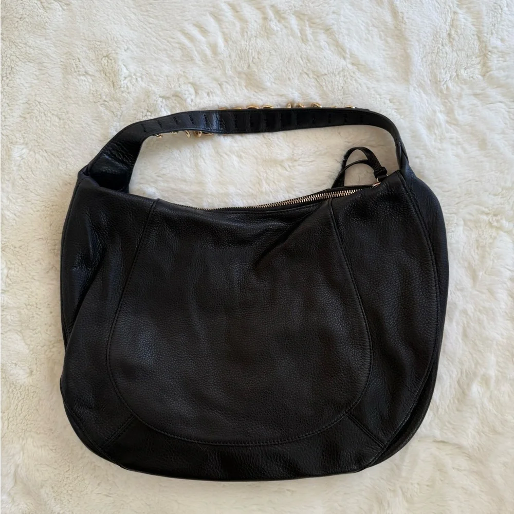 VINCE CAMUTO Cayle Pebble Leather Gold Ring Hobo Bag Black
